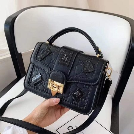 "Misheel Bags" цүнхний төрөлжсөн дэлгүүр